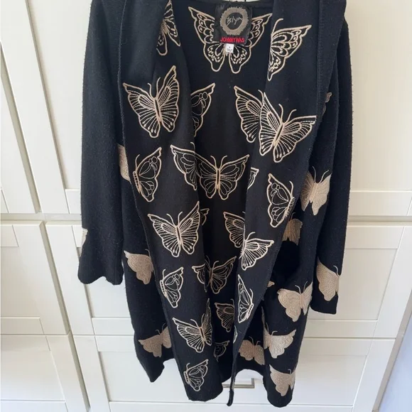 Johnny Waas Embroidered Cardigan with Butterfly Design - Picture 7 of 12